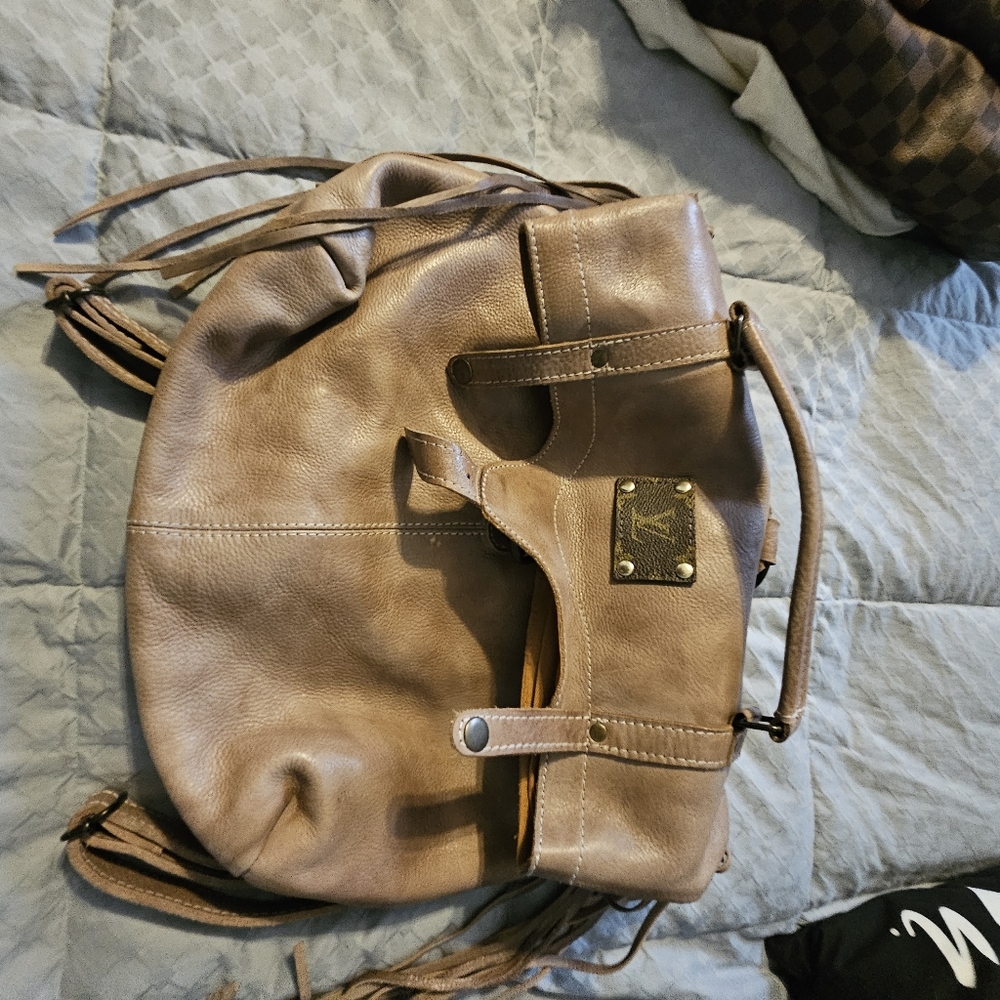 Leather back pack - Picture 3 of 4